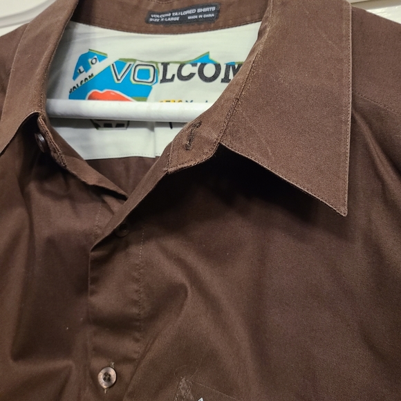 Volcom Tailored Long Sleeve Shirt Size XL - Picture 7 of 7